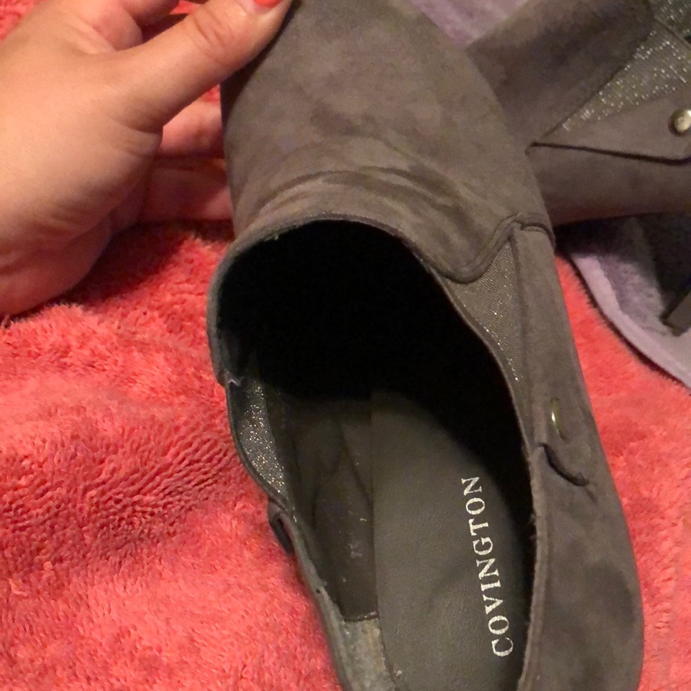 Shoes - Picture 3 of 4